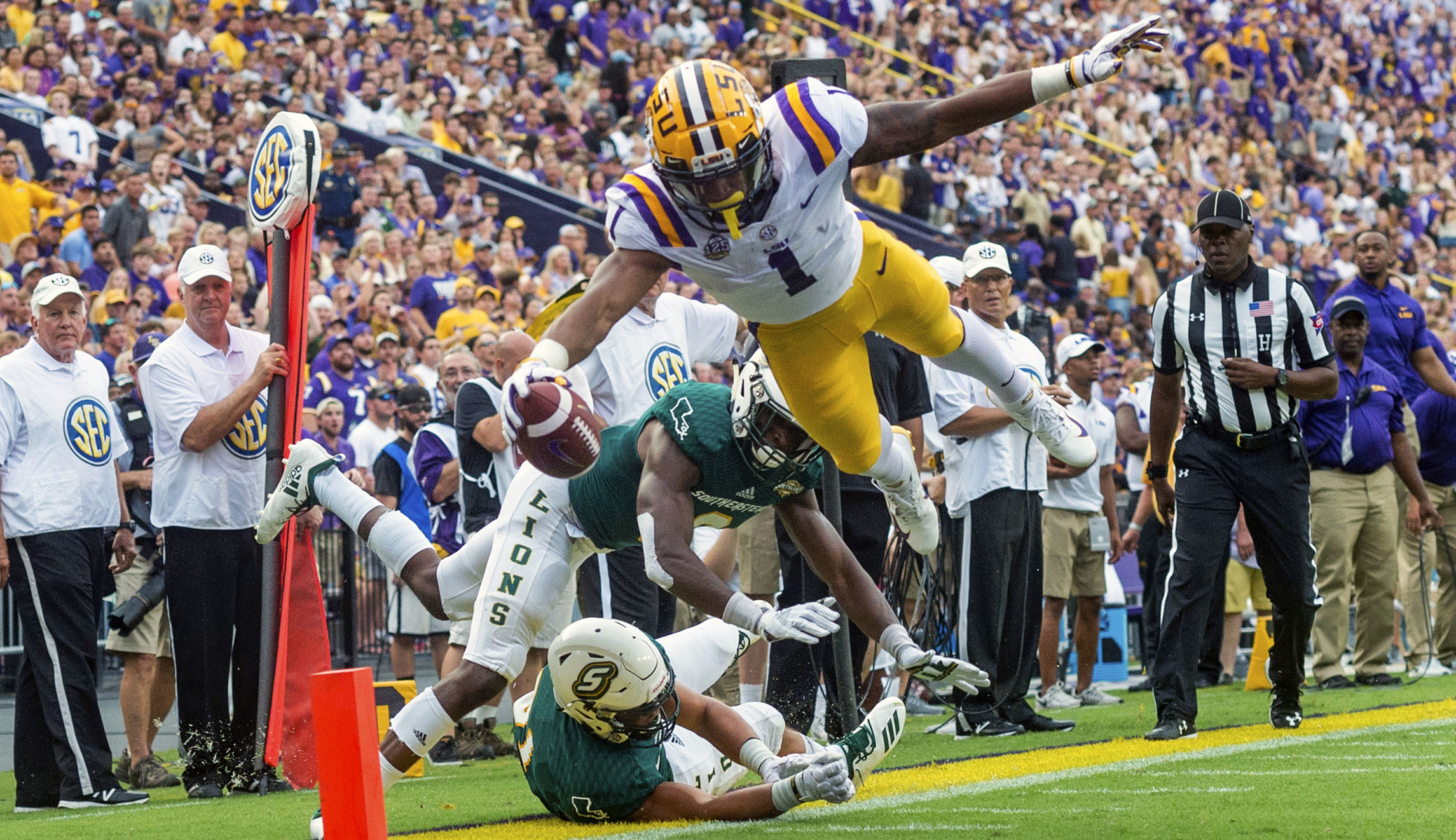 LSU kicks out students not complying with vaccine mandate
