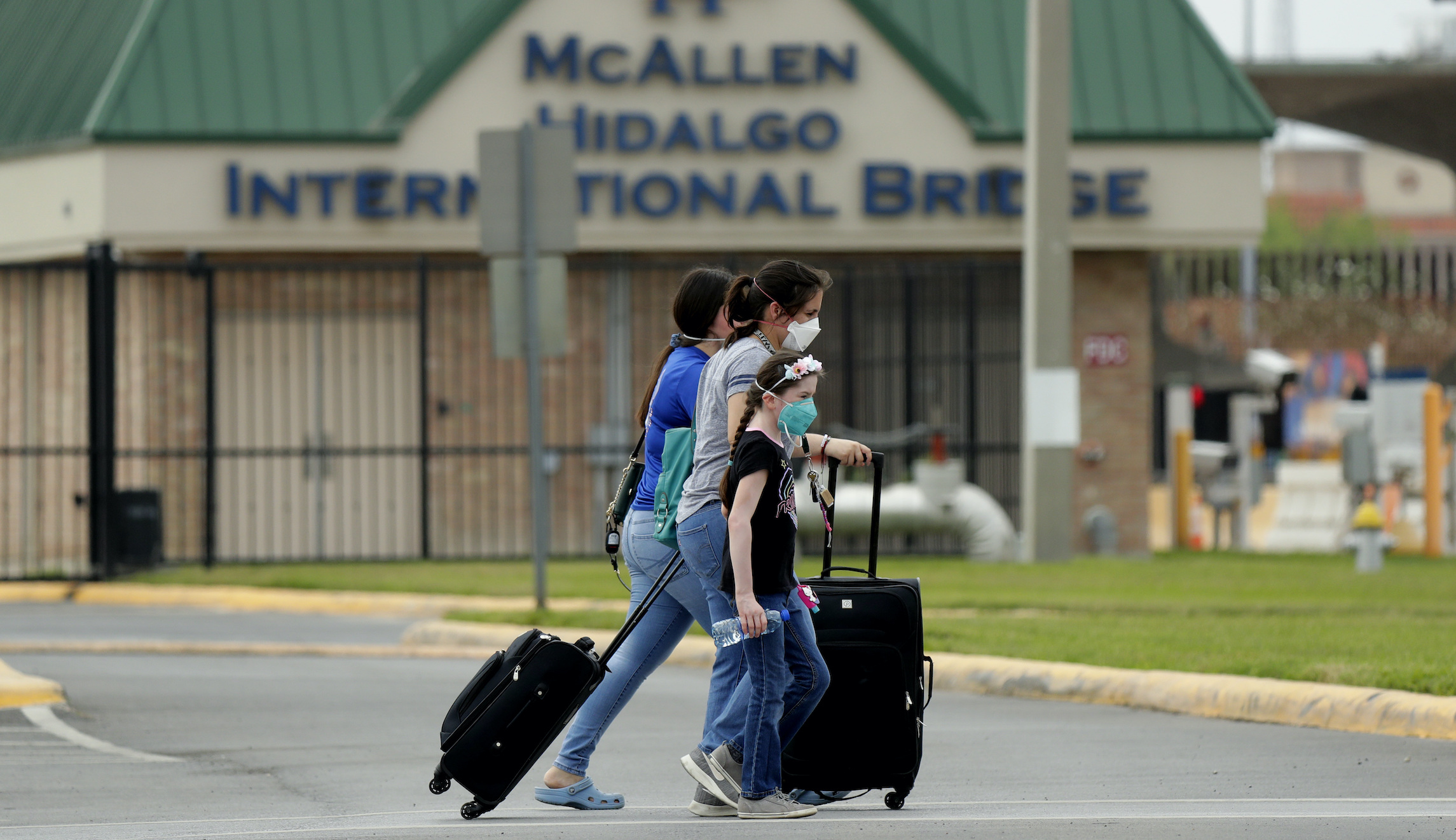 DHS won’t test thousands of migrants before releasing into US and is relying on border communities