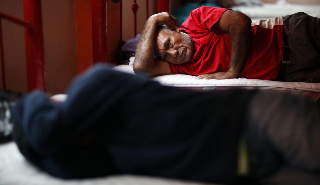 Fewest illegal immigrants living in US since 2004, says new study