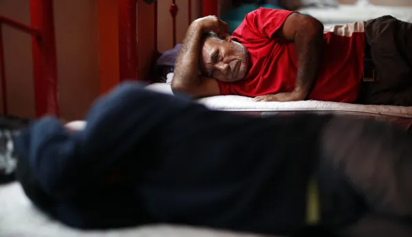 Fewest illegal immigrants living in US since 2004, says new study