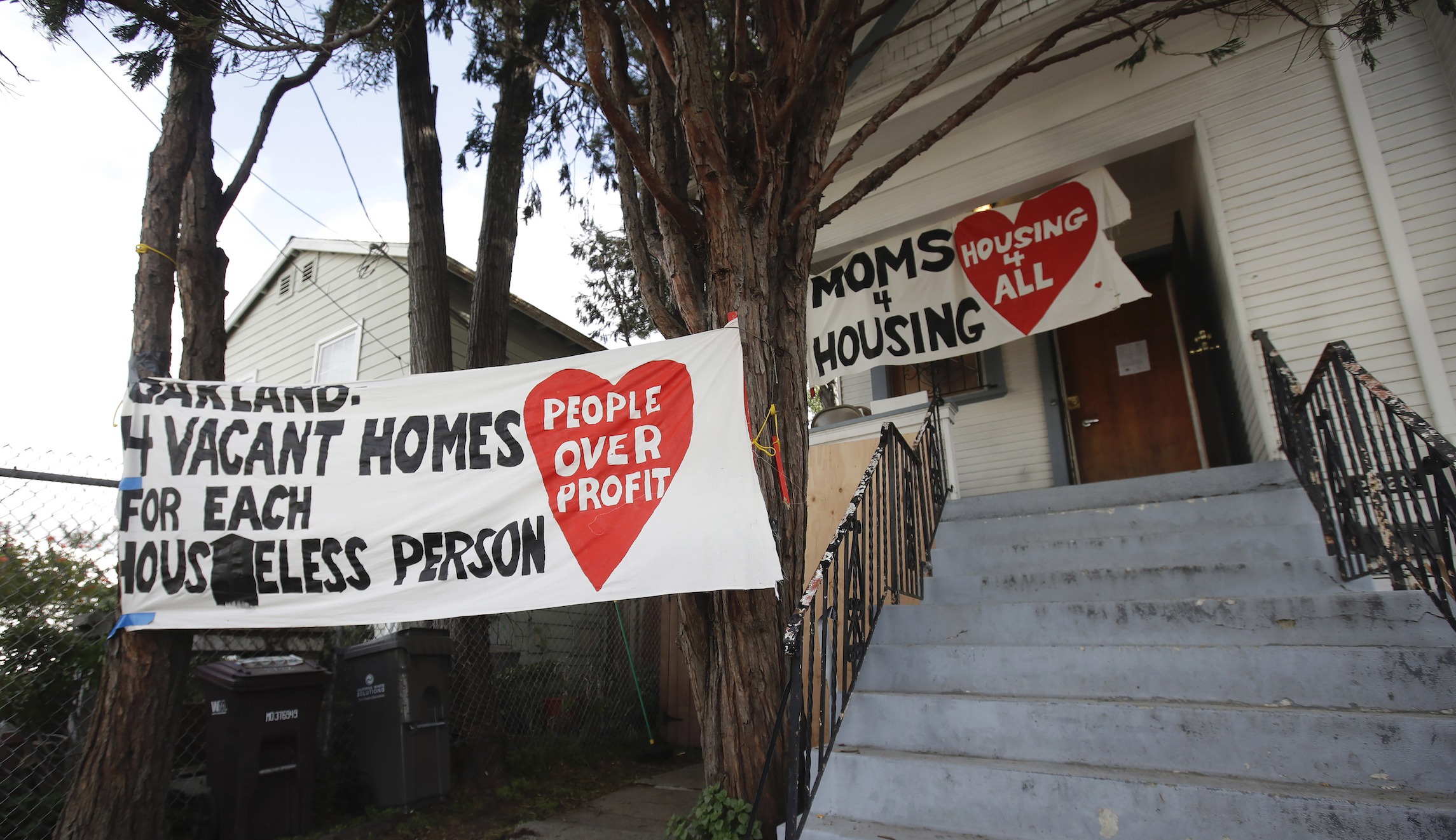 Oakland becomes first California city to ban landlords from checking renters’ criminal histories