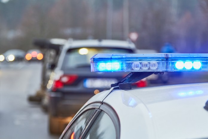 Florida man livestreams the moment he attacks police officer with brick