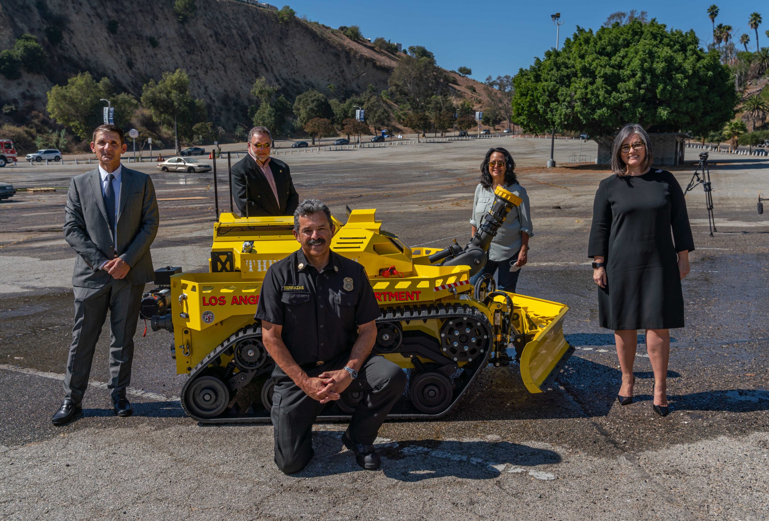 Los Angeles Fire Department unveils first-in-the-nation firefighting robot