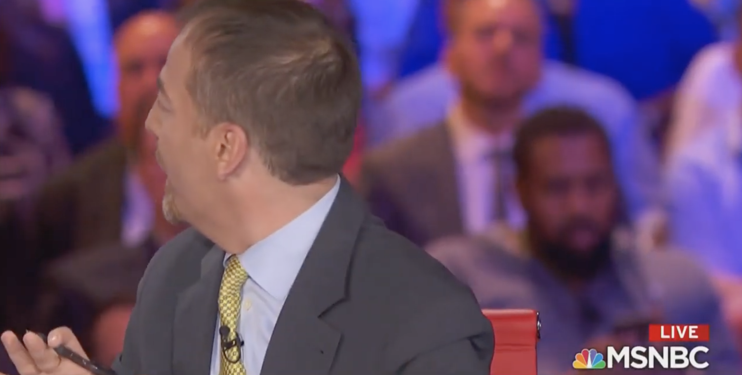 WATCH: Technical glitch derails Democratic debate