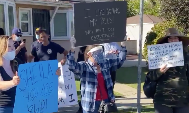 Protesters surround home of L.A. politician who voted to ban outdoor dining before dining outdoors herself: ‘Let us work!’
