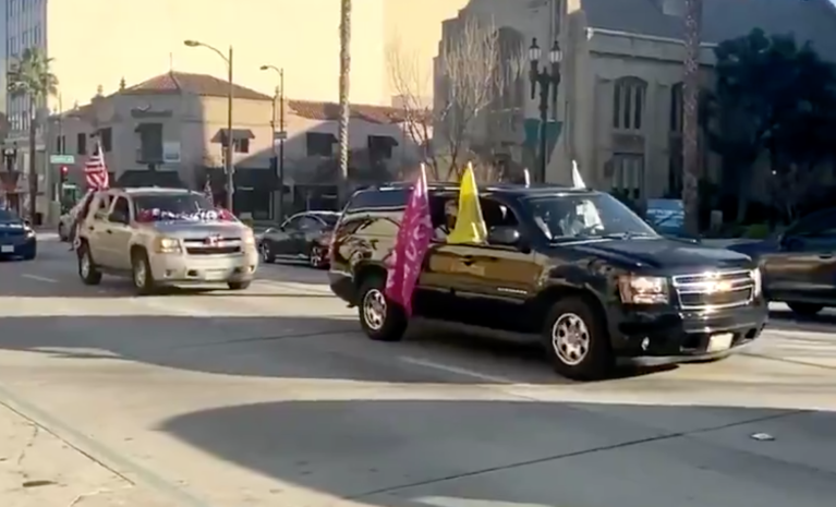 More than 1,000 cars pour out in support of Trump for New Year’s Day caravan in California