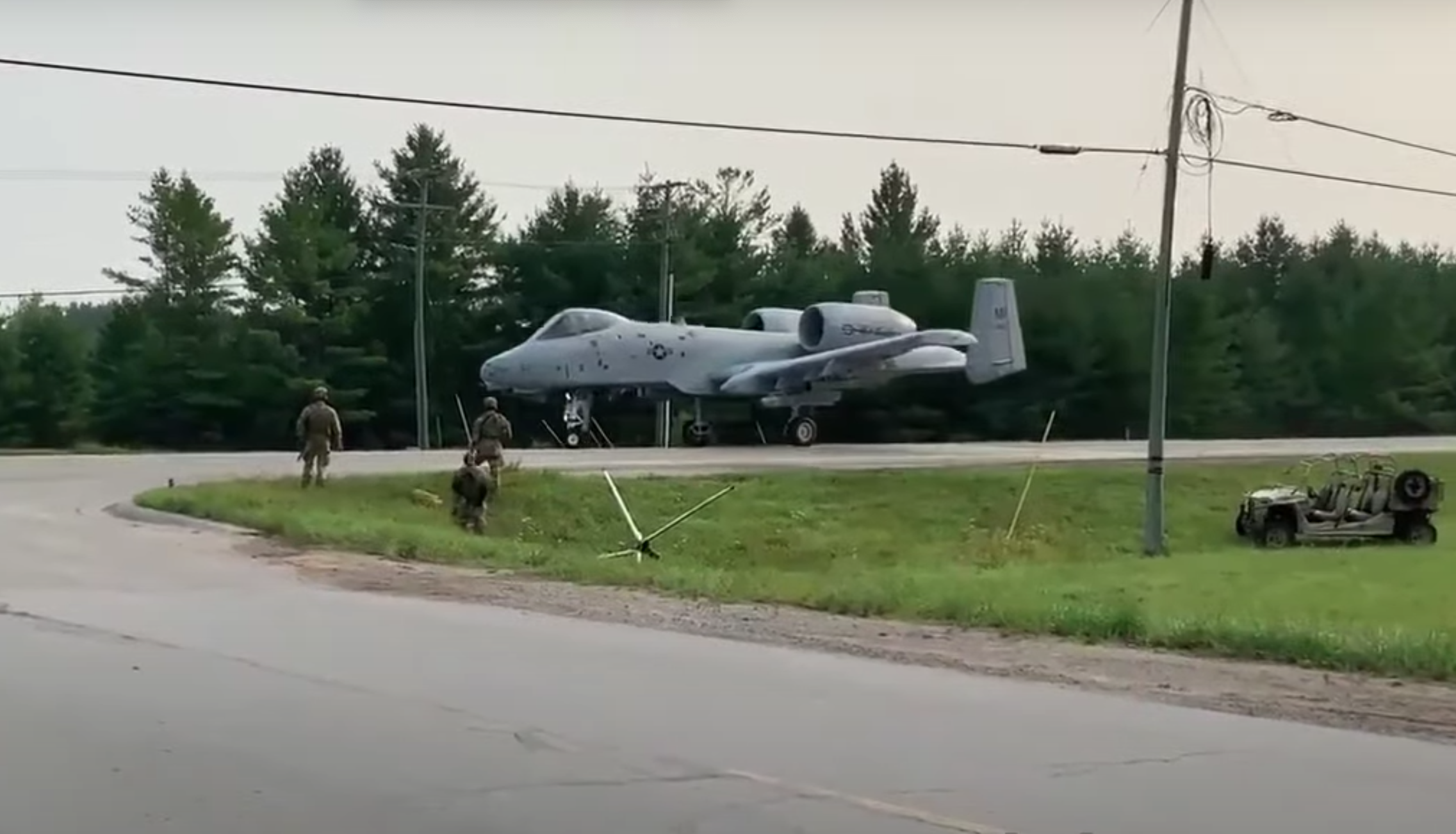 Air Force aircraft land on Michigan highway