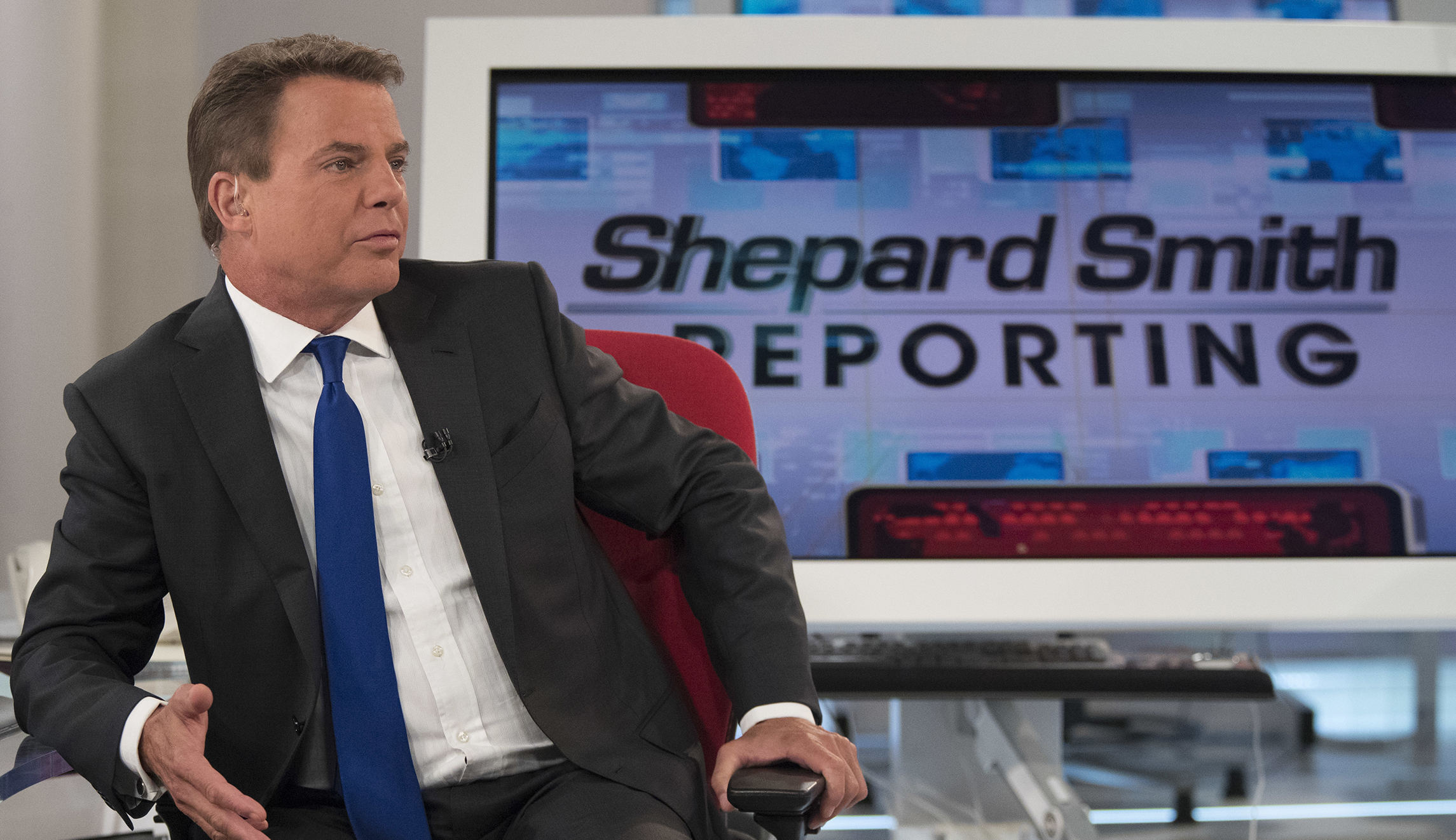 Shepard Smith cuts off Trump’s environmental speech to fact-check his claims