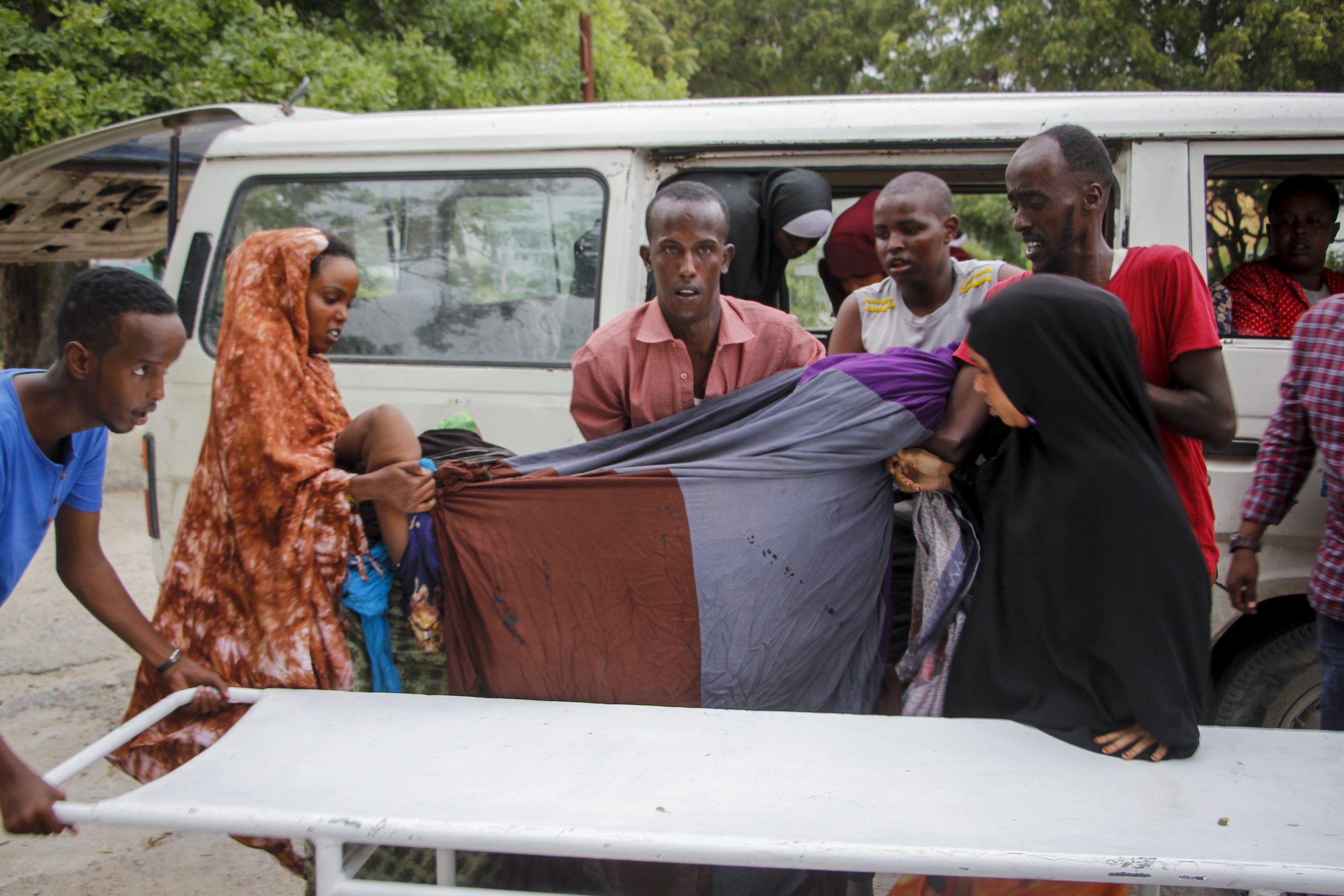At least 15 killed in car bomb attack and siege at Somali hotel, police say