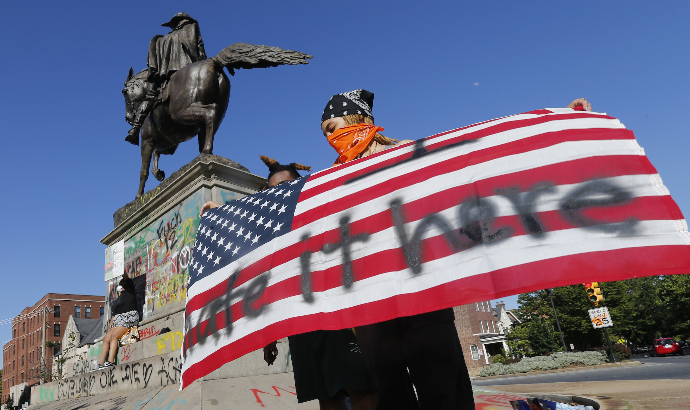 ‘Pull together back and forth’: Professor explains how to topple ‘racist monuments’