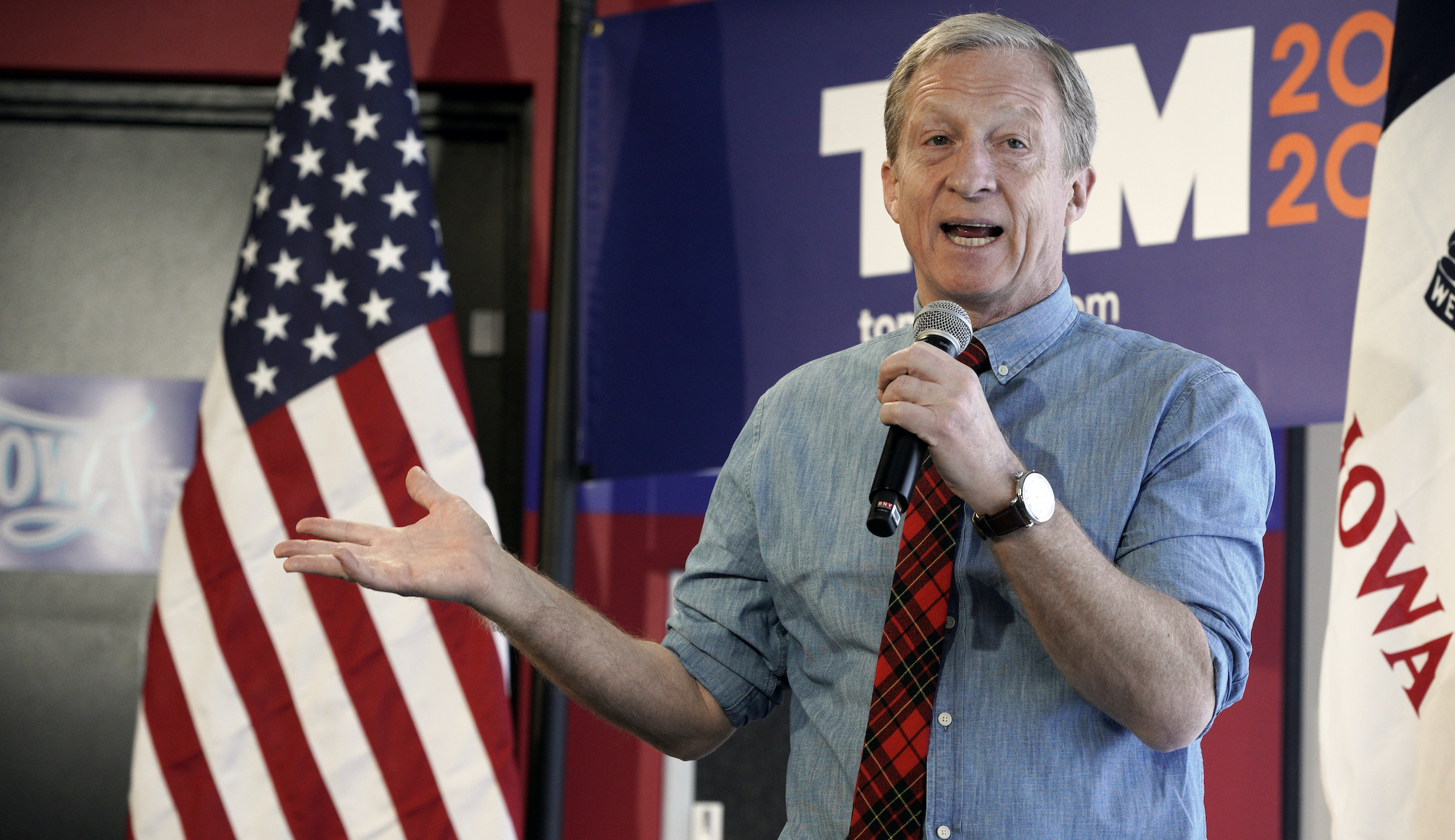 Tom Steyer promises $22 minimum wage if elected president