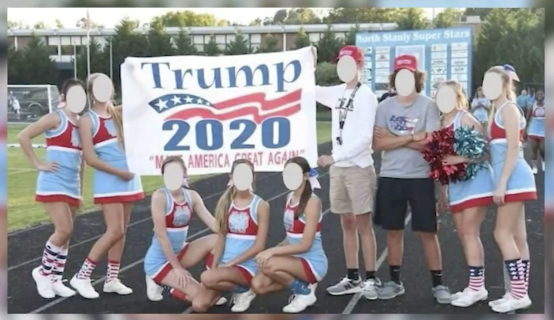 Trump 2020 cheerleaders 