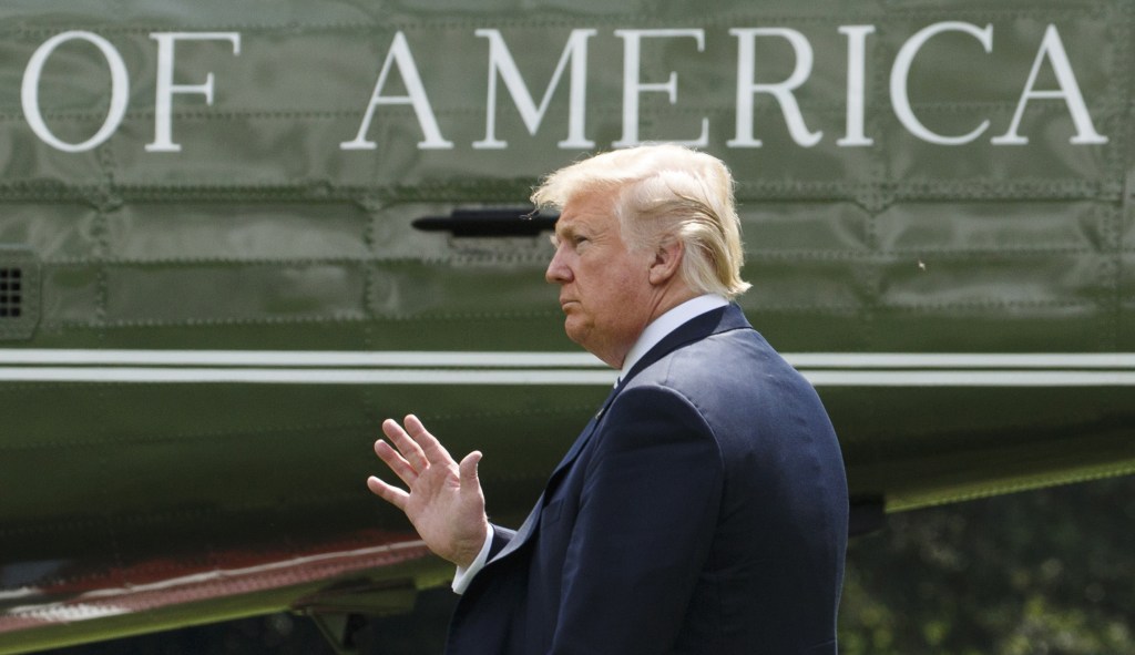 Trump’s approval rating sinks among independents: CNN poll