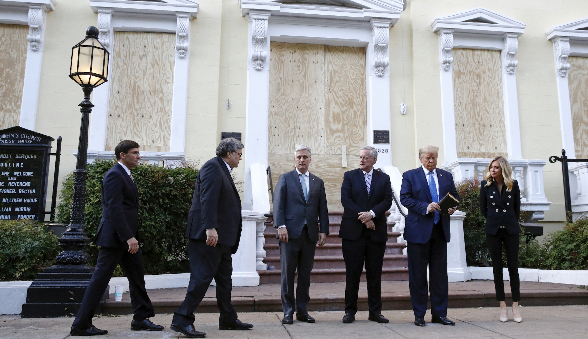 Donald Trump, William Barr, Mark Esper, Robert O’Brien, Kayleigh McEnany, Mark Meadows