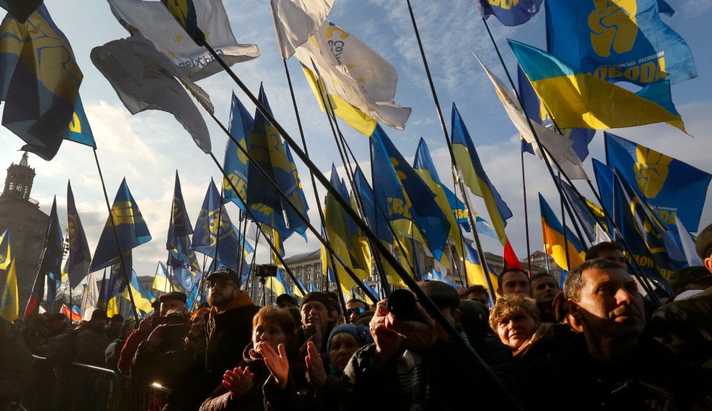 Ukrainian refugees in Washington scramble for work authorization