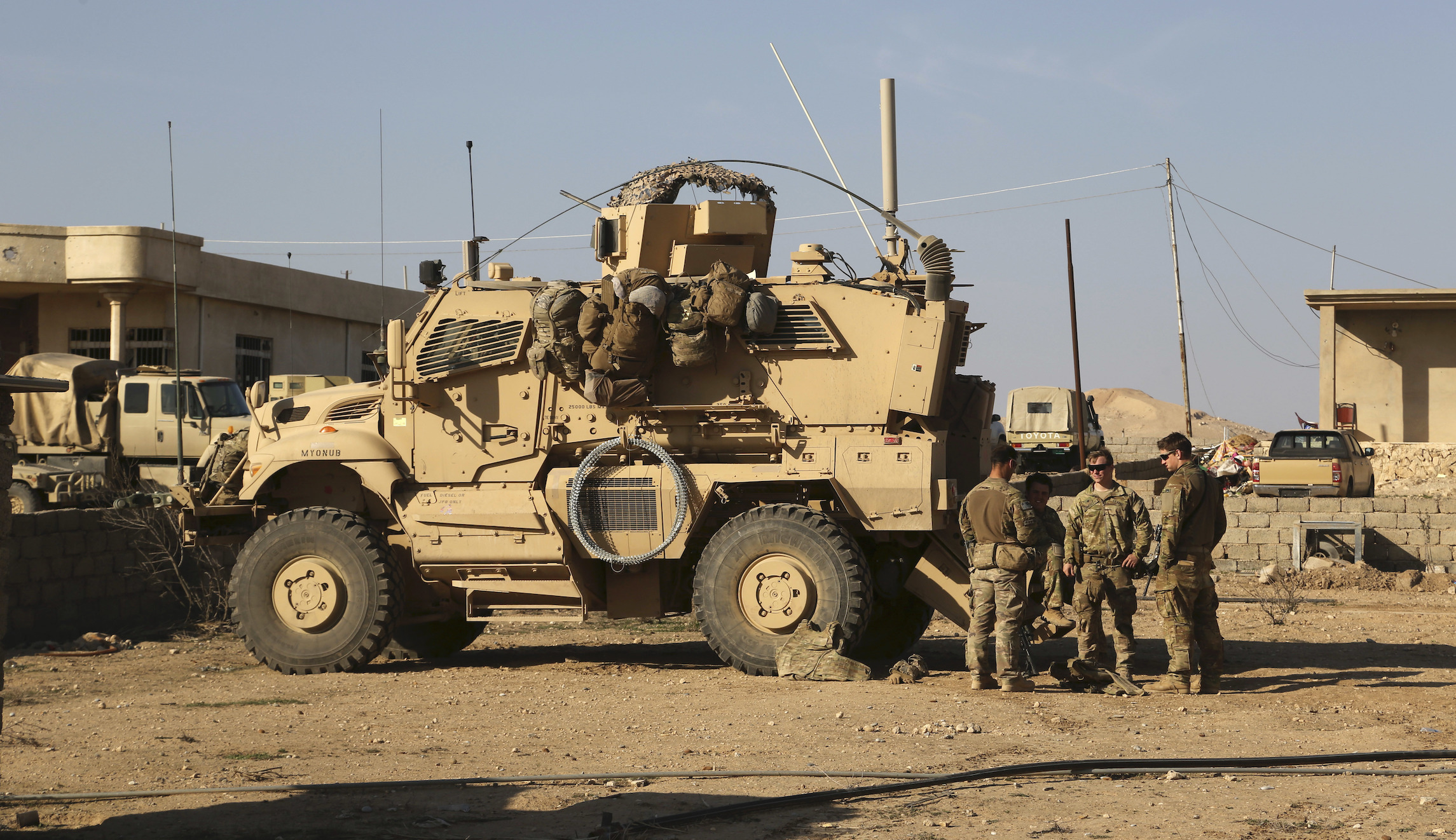 Iraqi air base hosting US troops targeted with rockets