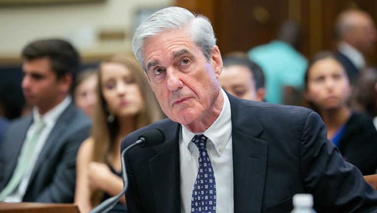 Famed White House photographer accepts plaudits for his ‘Leonardo da Vinci’ portrait of ‘soulful’ Robert Mueller