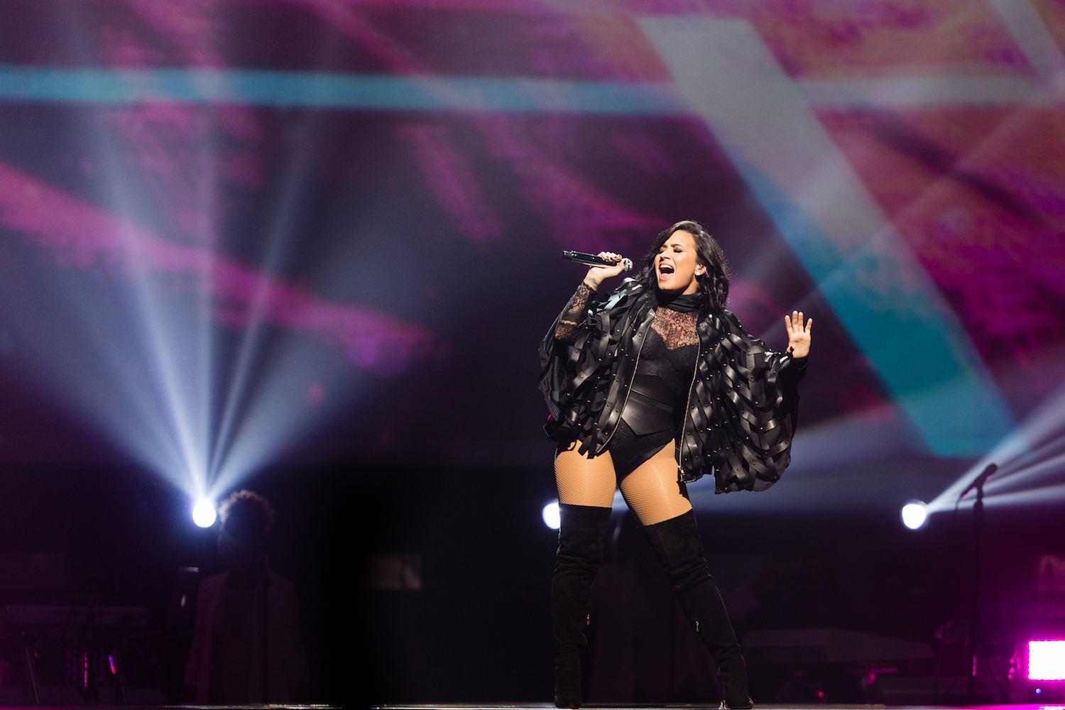 Celebrities flocking to Dem convention next week