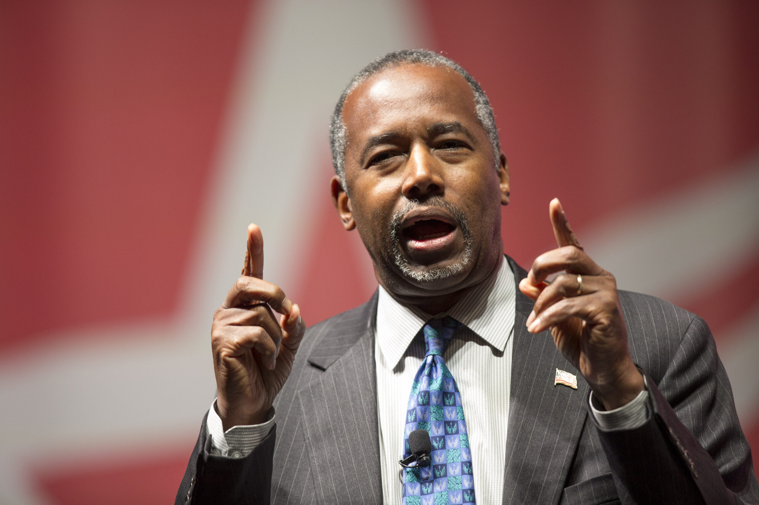 Carson promises campaign shake-up in New Year
