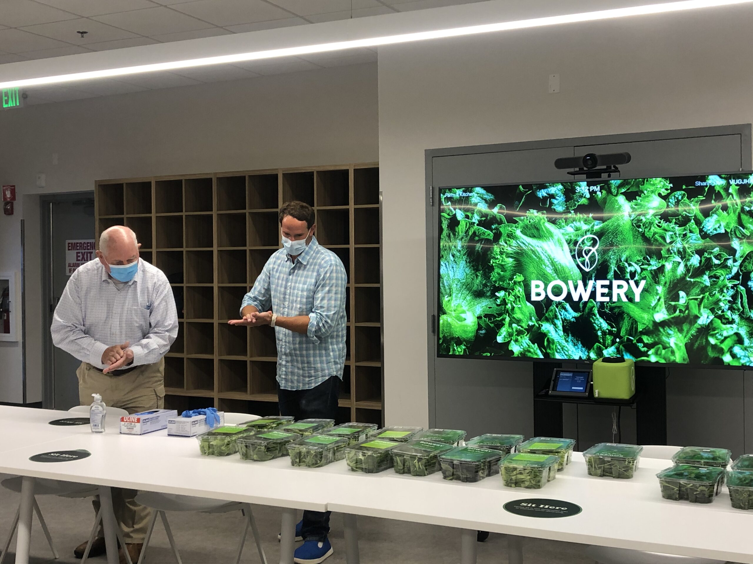 Agriculture Secretary Sonny Perdue with Bowery Farming CEO Irving Fain