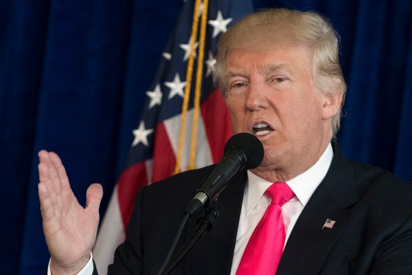 Trump hopes Russia can help find deleted Clinton emails