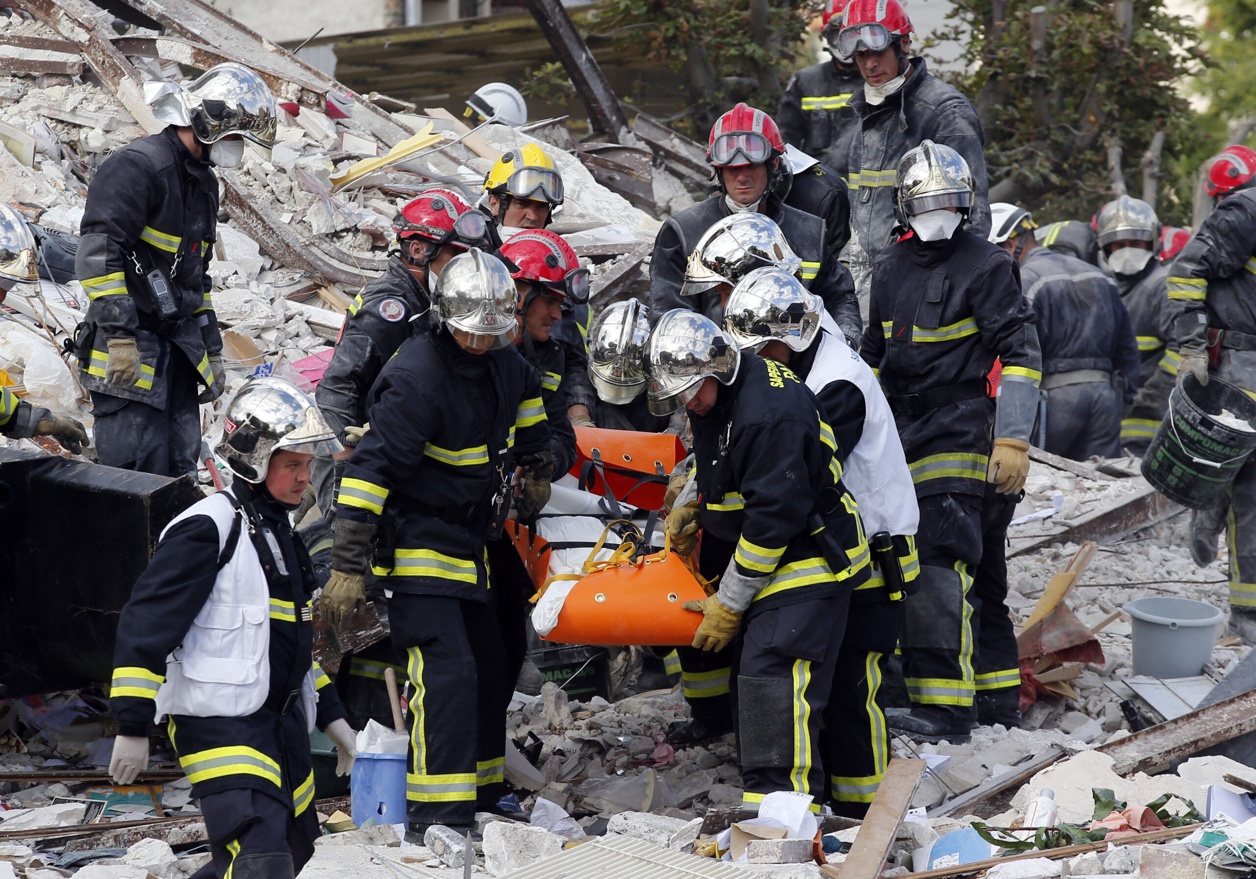 Paris suburb building blast death toll reaches 8