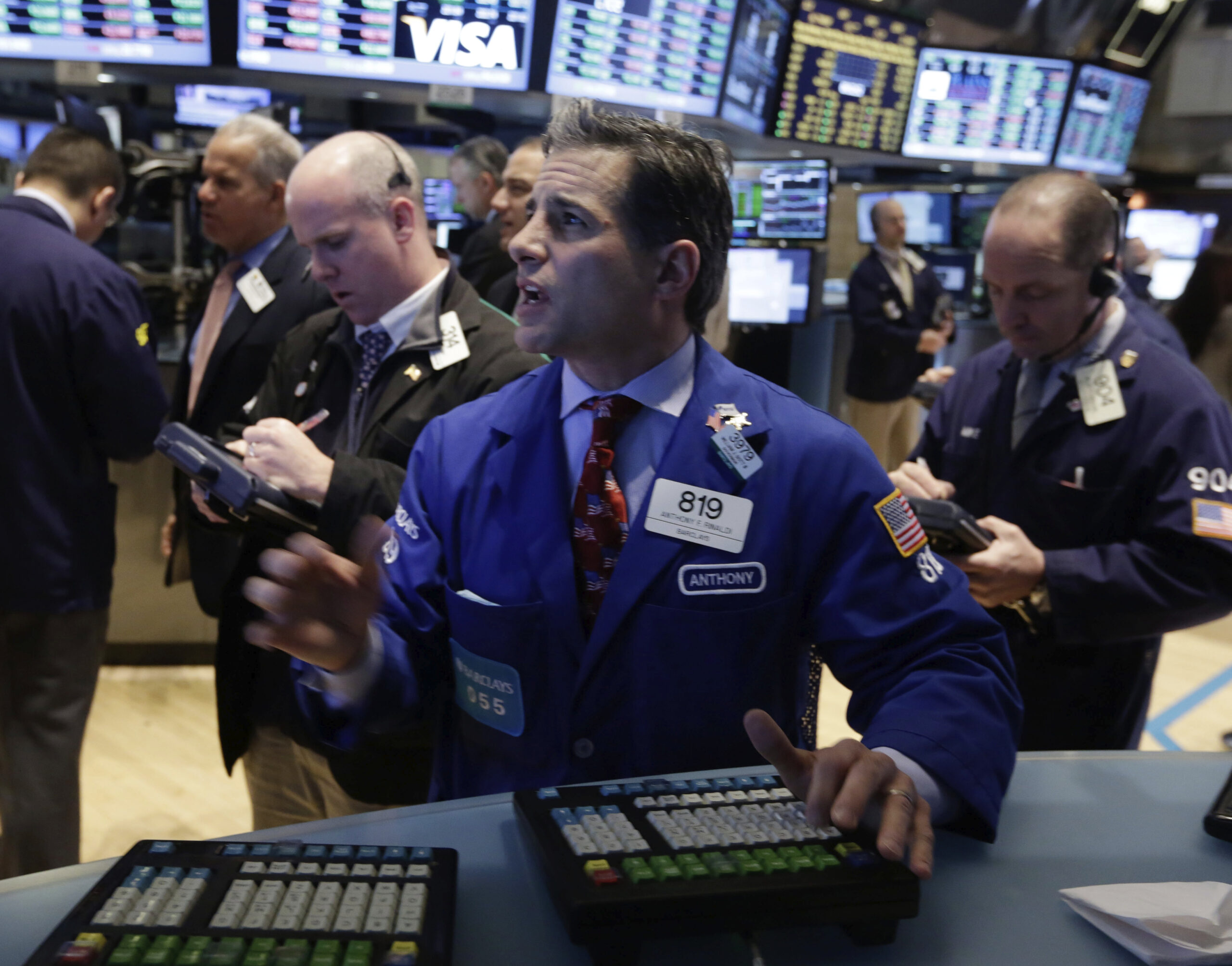 Brent oil rises to $110 on Ukraine issues; WTI gains before supply data