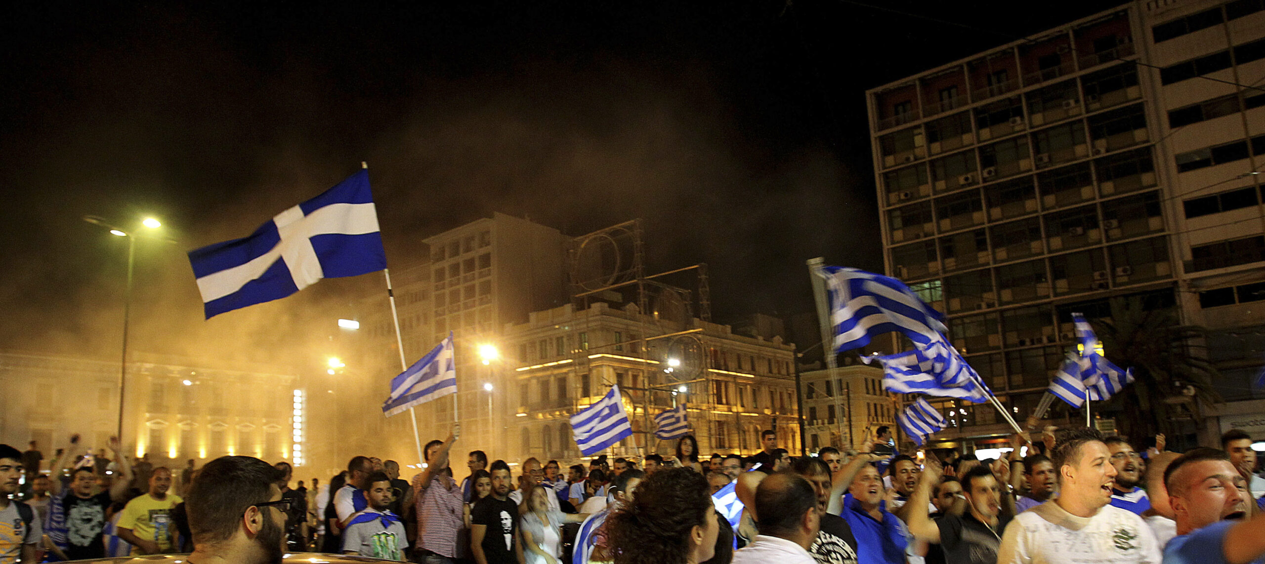 Greeks celebrate country’s win over Russia