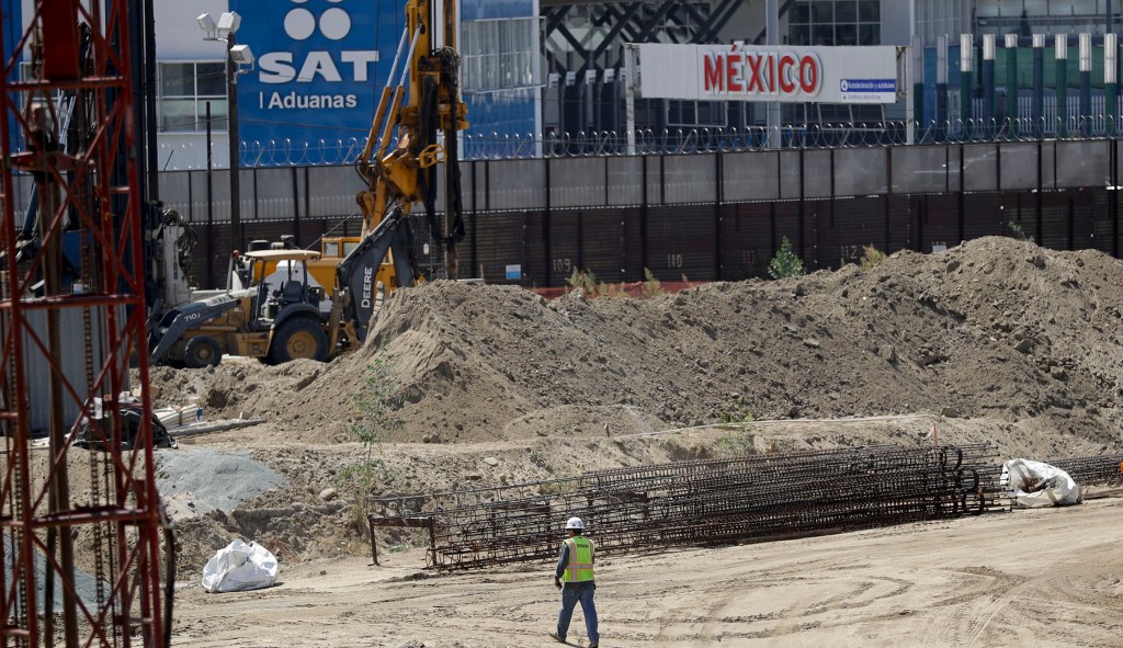 Republicans will move $10 billion border wall bill next week