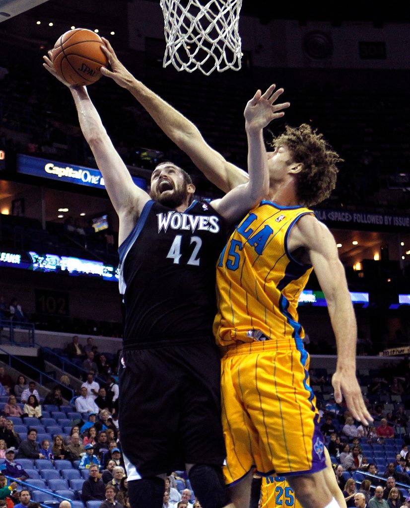 Timberwolves down Hornets 113-102