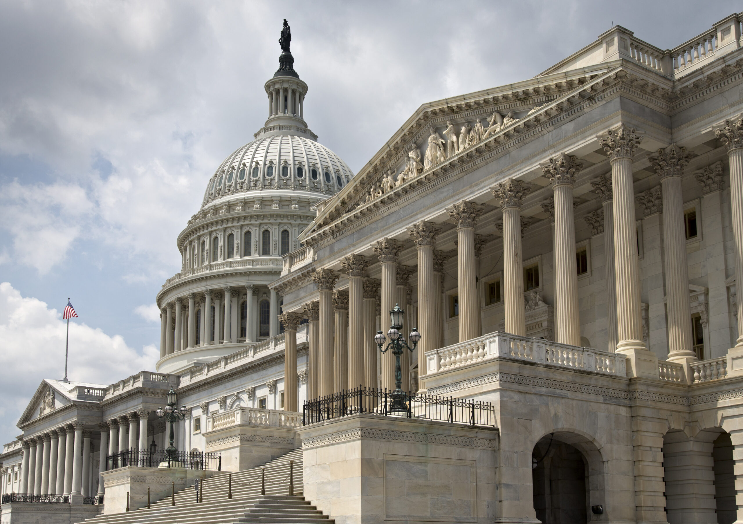 Senate clears procedural hurdle to begin debate on extending federal jobless benefits