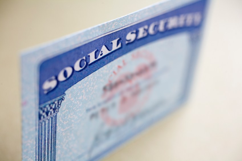 A White House mass pardon for identity thieves