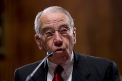 Grassley rips FBI’s reported plans to hire author of Trump dossier