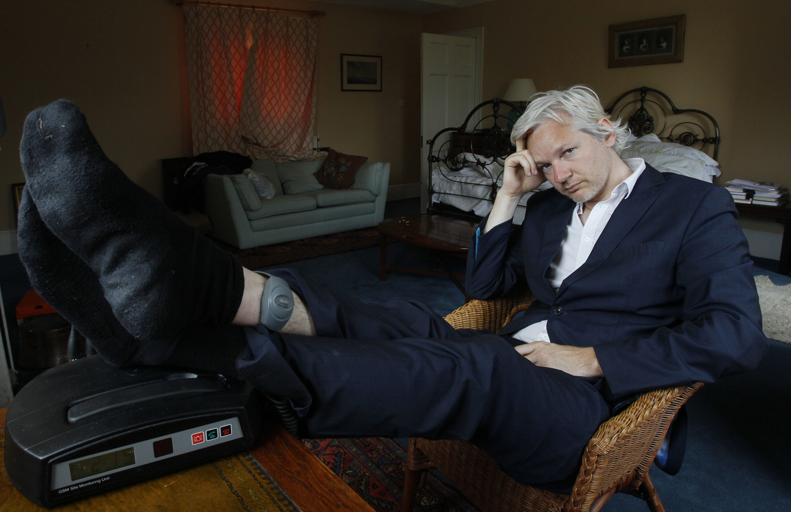 Ecuadorian president will continue to protect ‘hacker’ Julian Assange