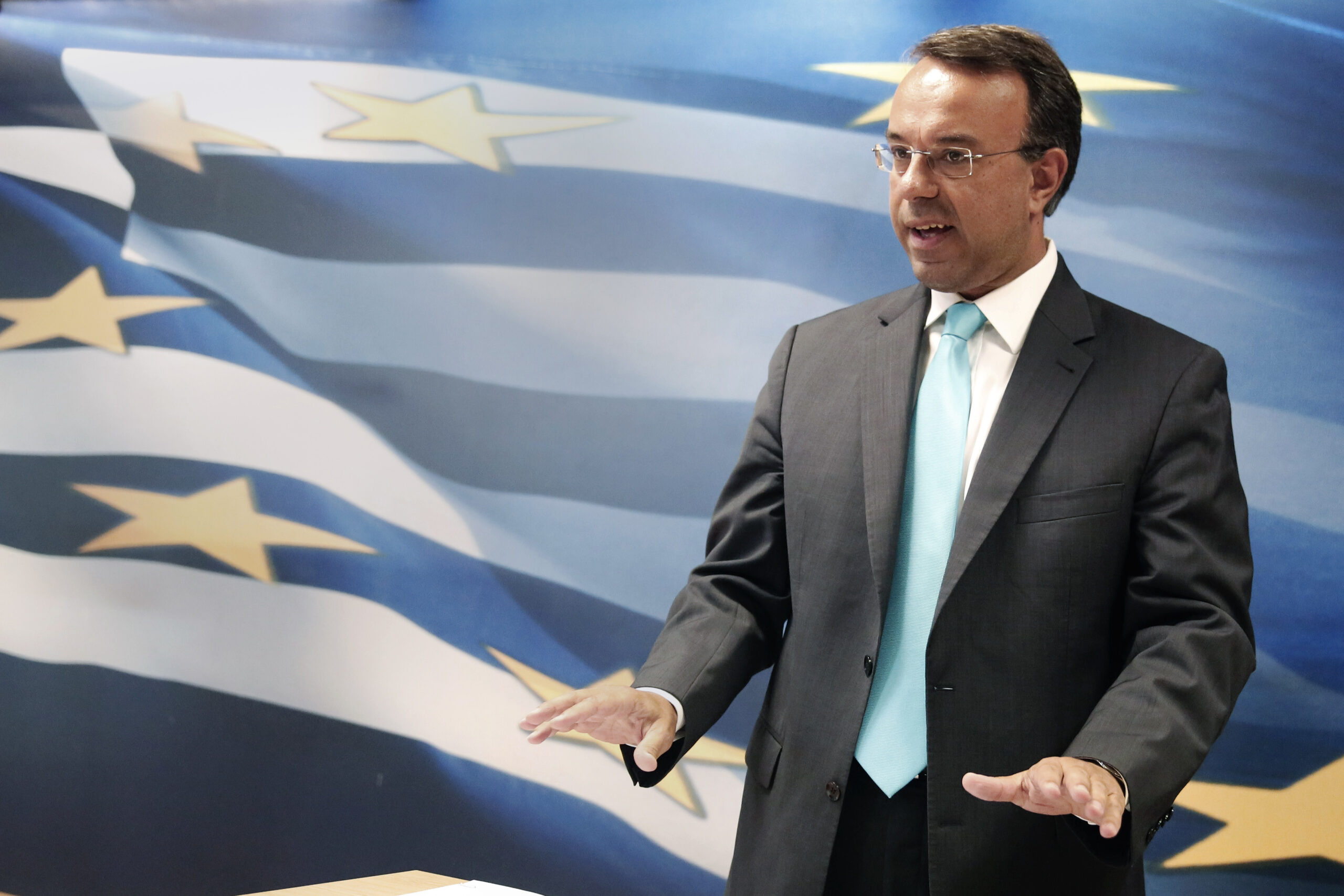 Greek economy contracts at slowest rate since 2008
