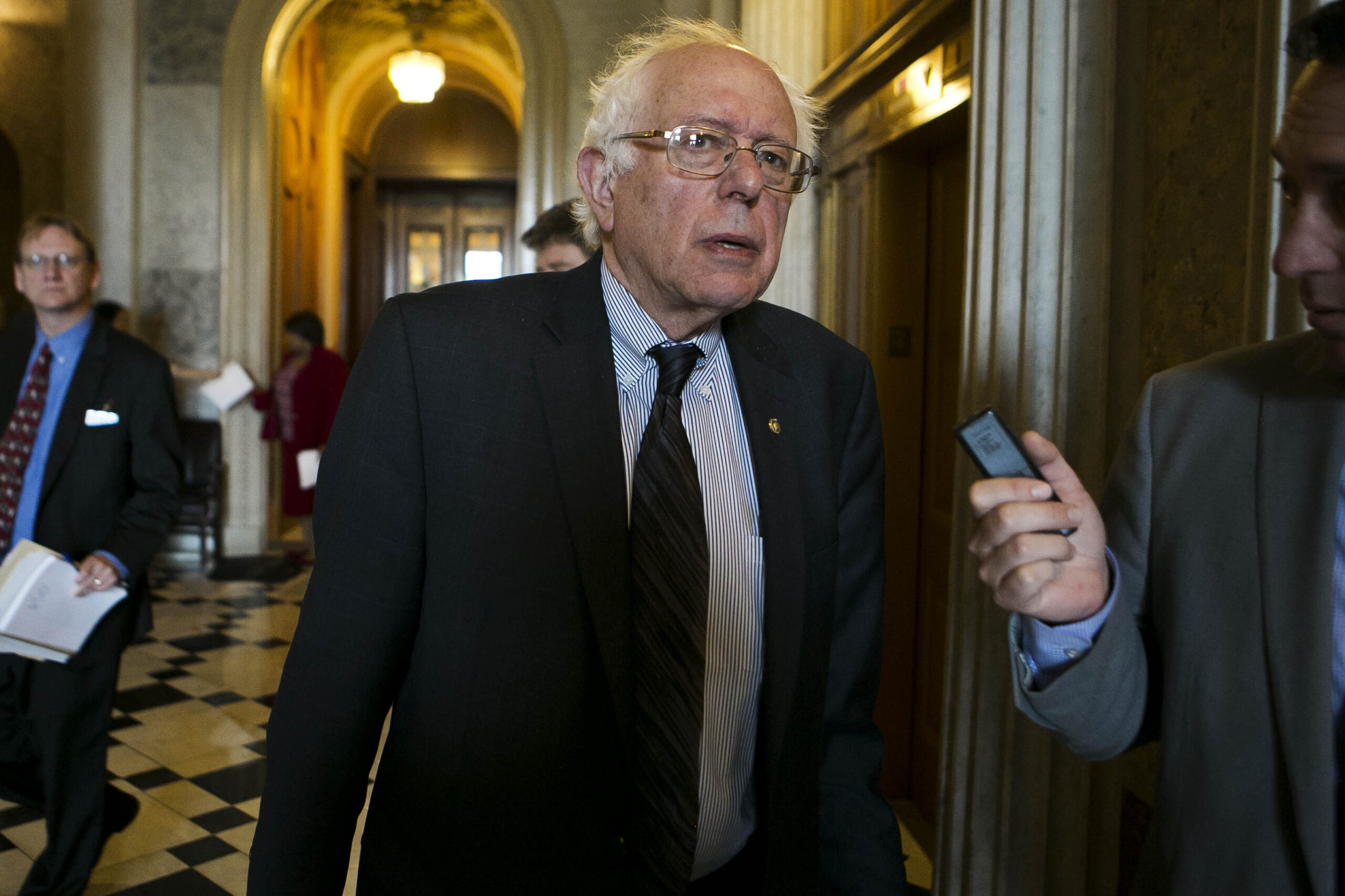 Democrats call for ‘living wage’ for Senate workers