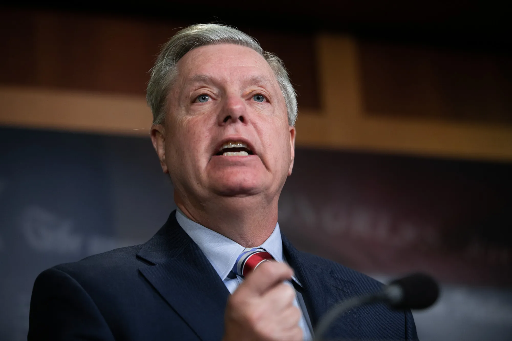 Lindsey Graham calls for focus after Mueller to shift to FBI, Clinton campaign