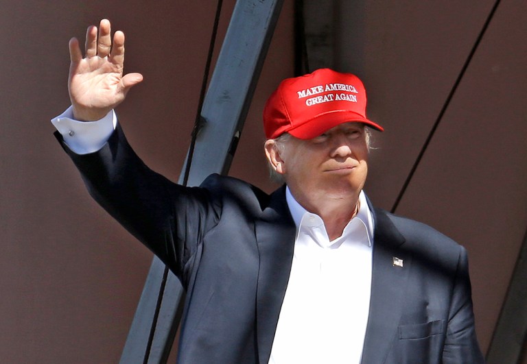 Surprisingly, Republican establishment wishes and mandates were not enough to unite the party. (AP Photo/Elaine Thompson)