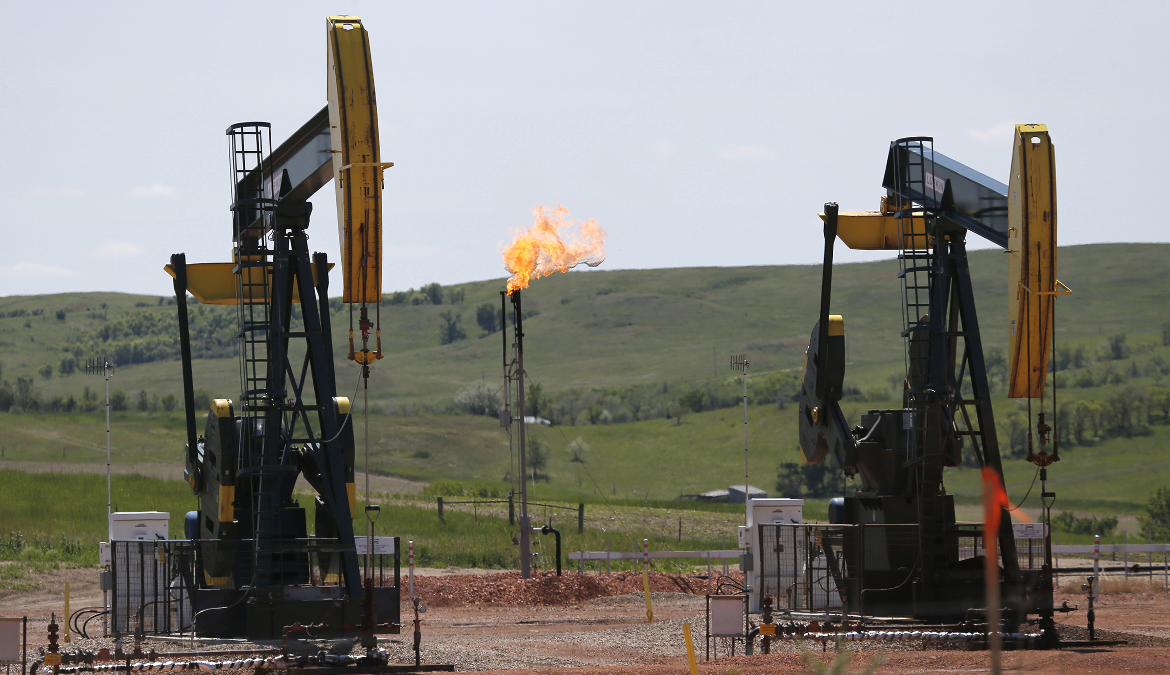 Court allows EPA to delay methane rules as it considers appeal