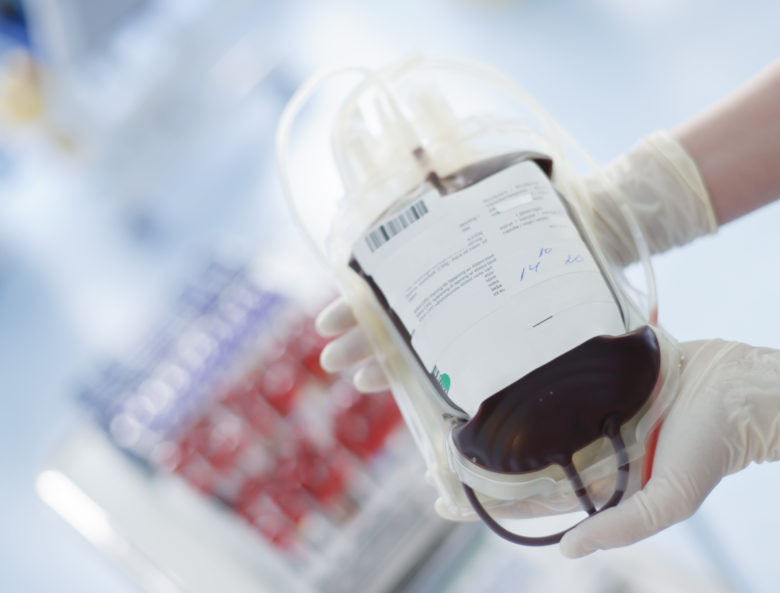 FDA mulls ending ban on gay men donating blood