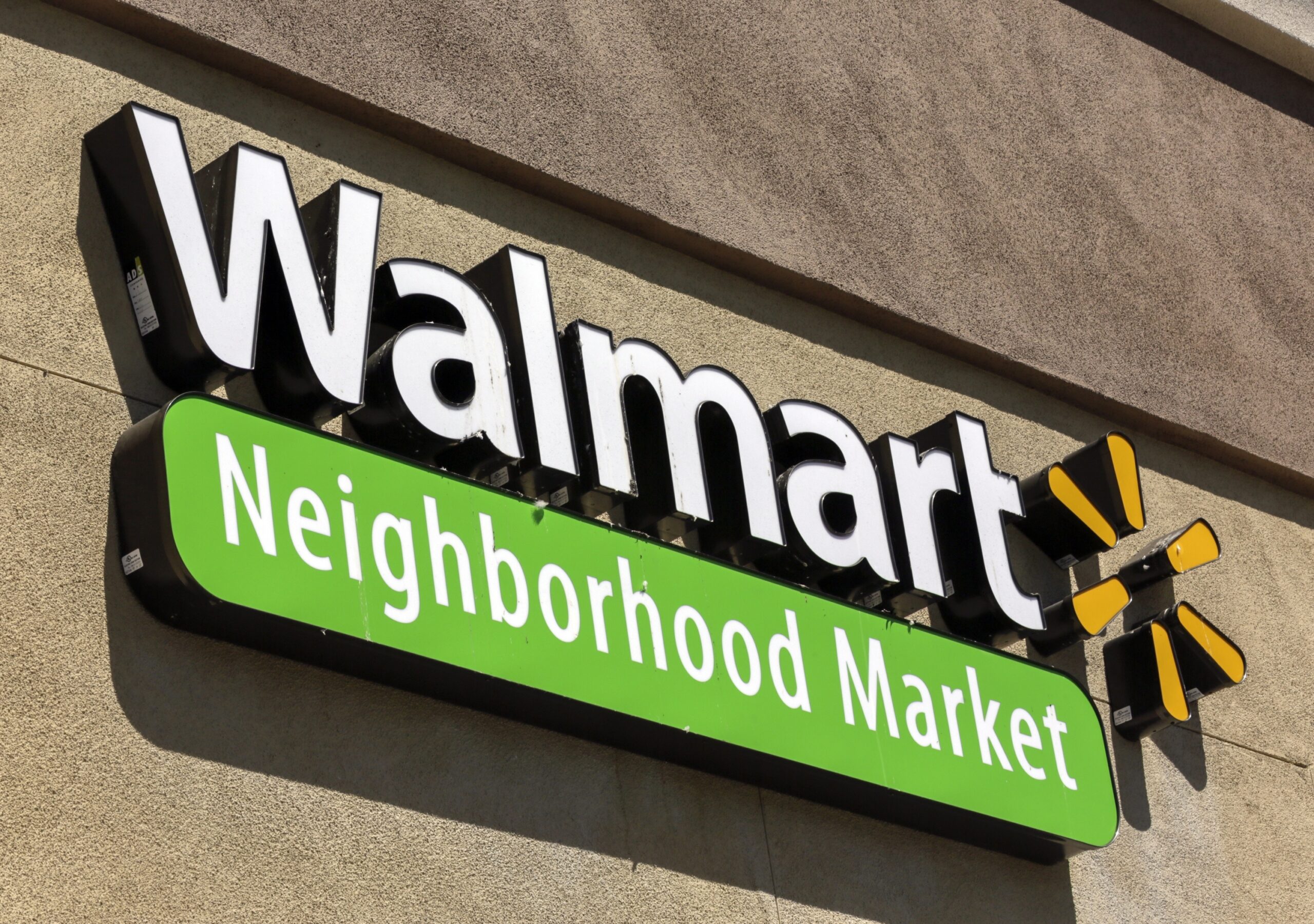 DC mayor to veto union-backed ‘living wage’ law targeting Walmart