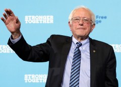 2 ‘faithless electors’ try to vote for Bernie Sanders instead of Hillary Clinton