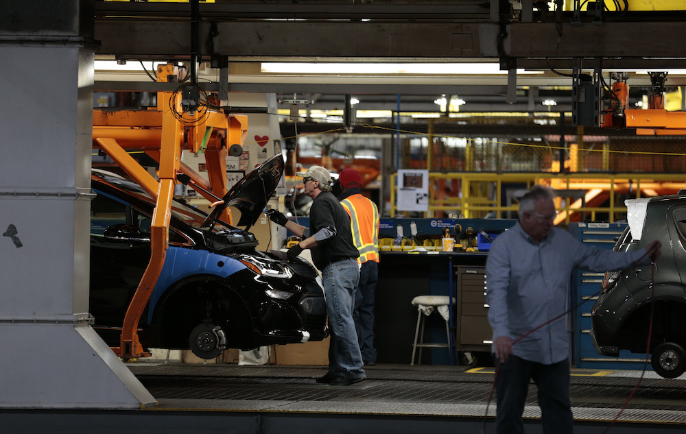 Payroll growth reaches 196,000 in rebound from February low