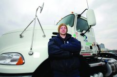 Trucking industry pushes teen drivers to fill big rig shortage