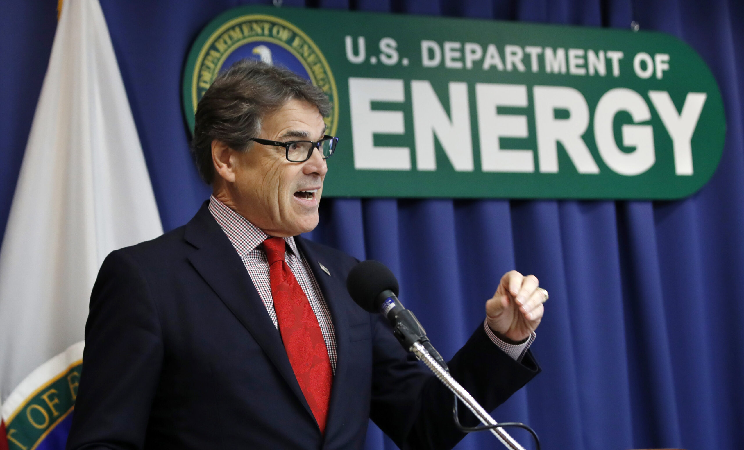 FERC expected to meet Rick Perry halfway on coal subsidies