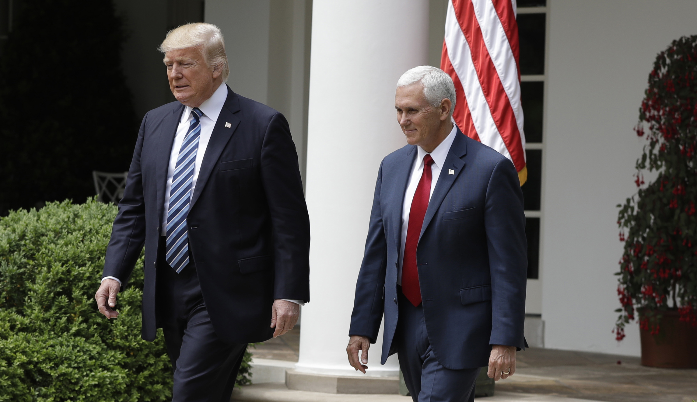Trump, Pence cancel events after shooting at congressional baseball practice