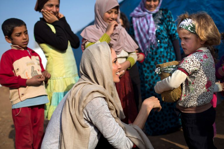 Angelina Jolie visits Syrian children in Lebanon