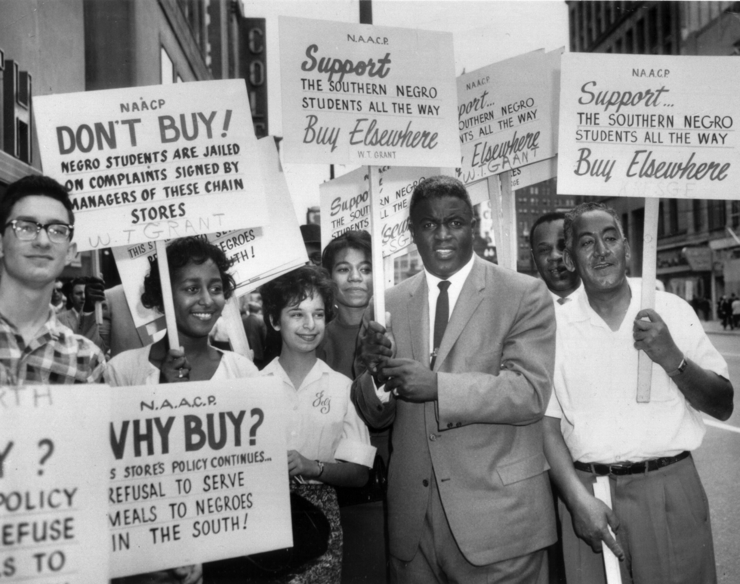 Red Sox racism dates back to Jackie Robinson’s 1945 tryout