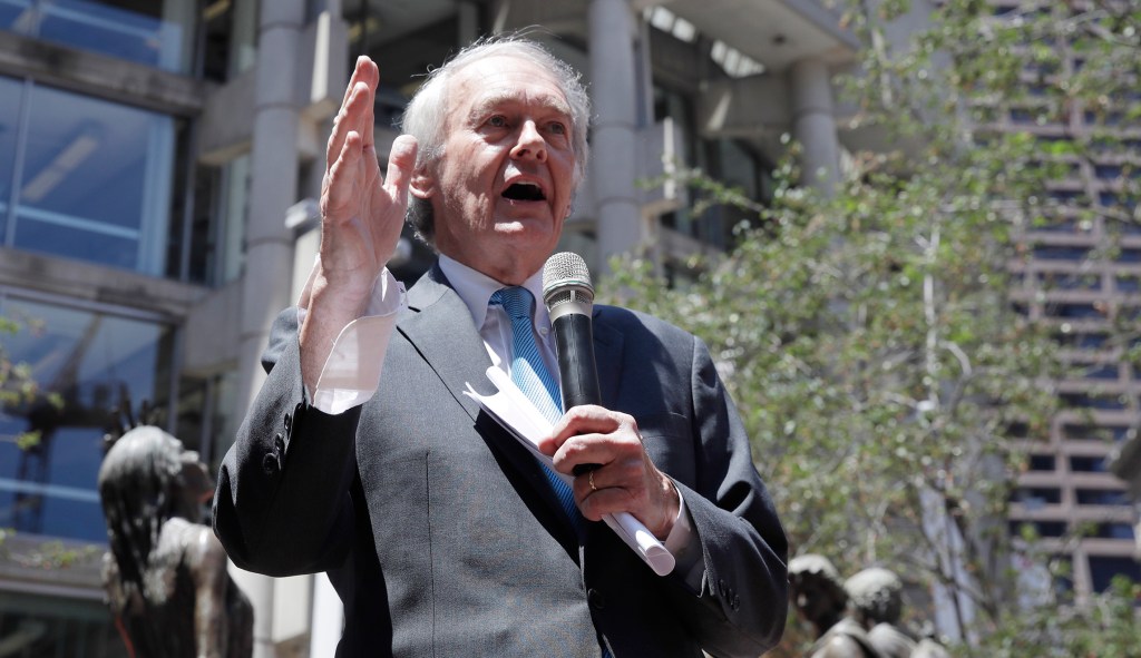 Democrats try to bring back net neutrality