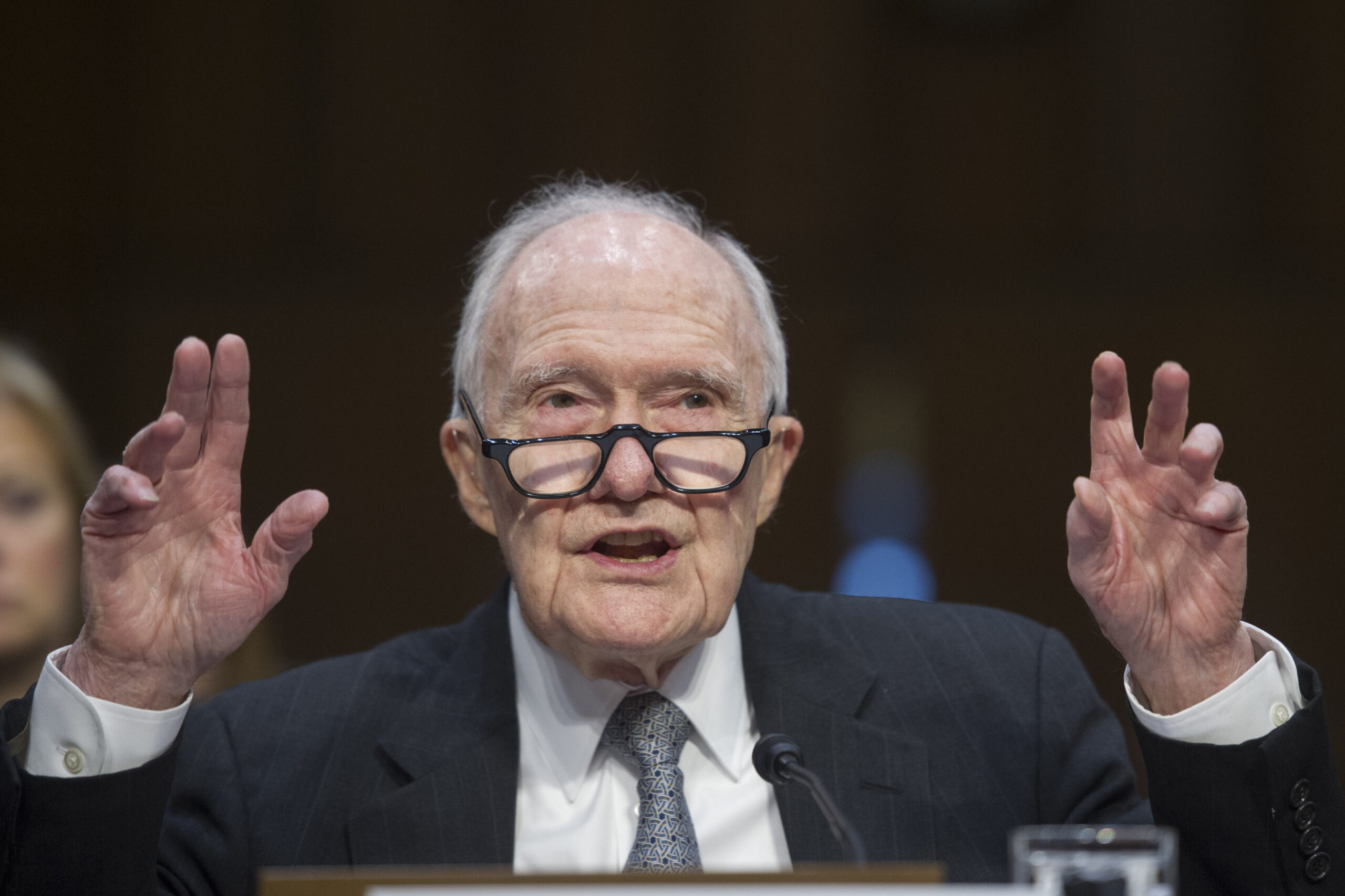 George H.W. Bush adviser Scowcroft endorses Clinton